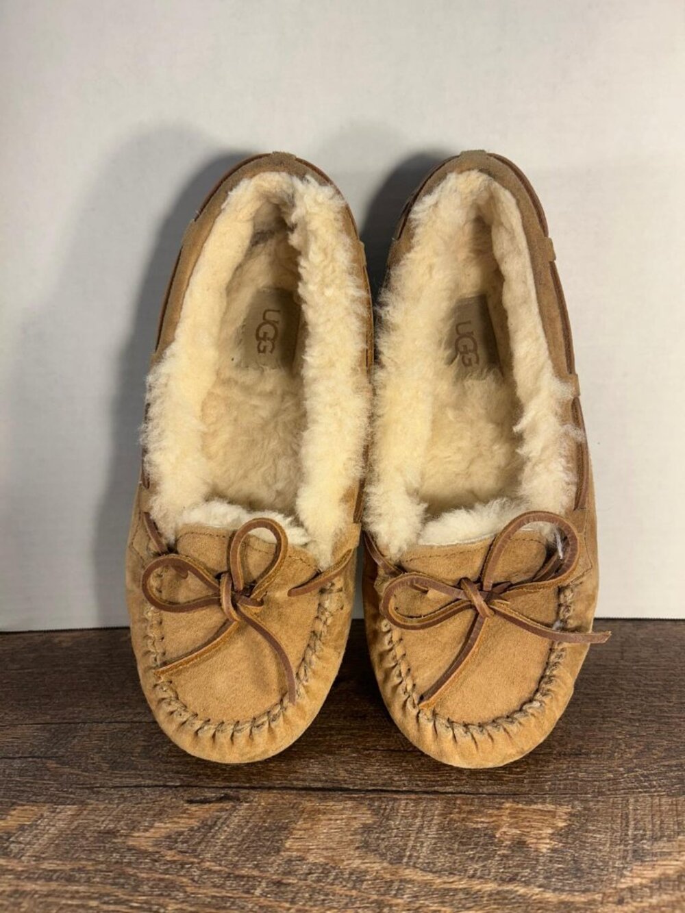 UGG Dakota Chestnut Suede Moccasin Slippers Faux Fur Sheeps Wool Lined